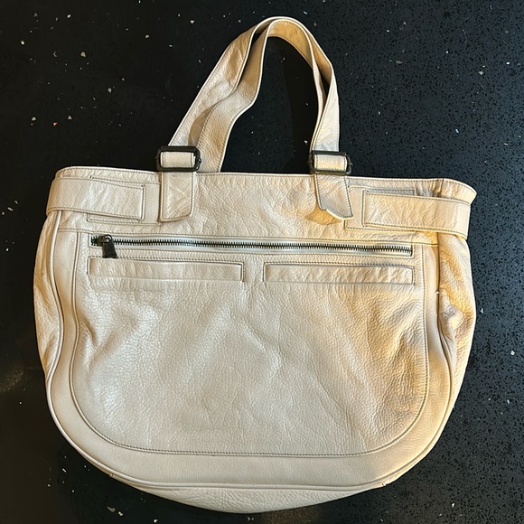 Marc Jacobs Handbags - Vintage Marc Jacobs Tote